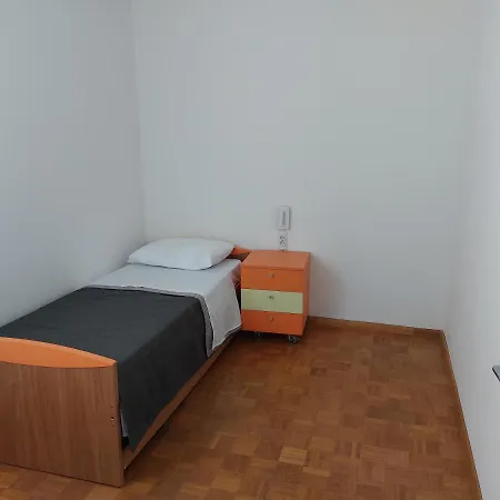 Hestia 3 Bdr Appartement