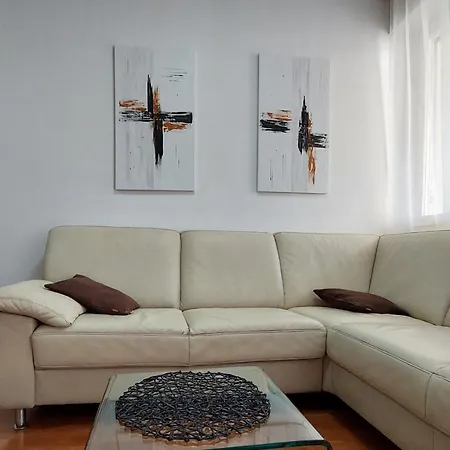 Hestia 3 Bdr Appartement *