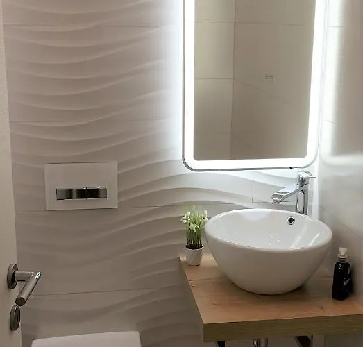 Hestia 3 Bdr * Split