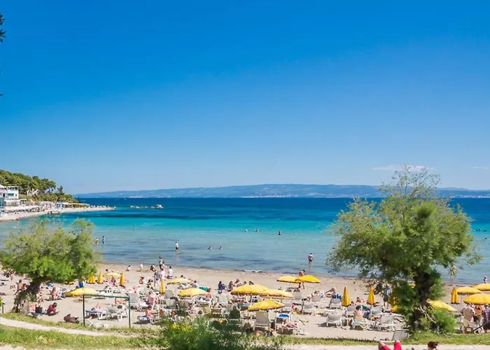 Hestia 3 Bdr Apartament